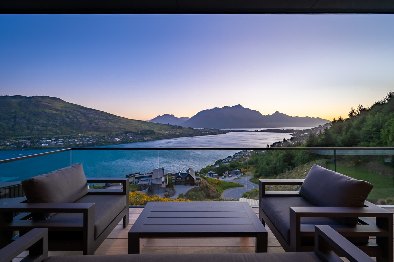 Enjoy-summit-escape-luxury-holiday-accommodation-in-queenstown